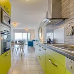 In By The Waterfront Appartement