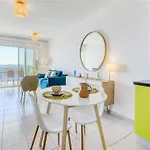 In By The Waterfront Appartement