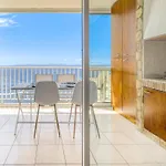Appartement In By The Waterfront Roses