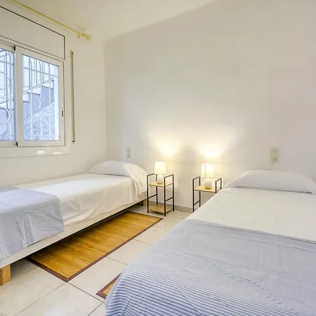 With Barbecque Apartment *