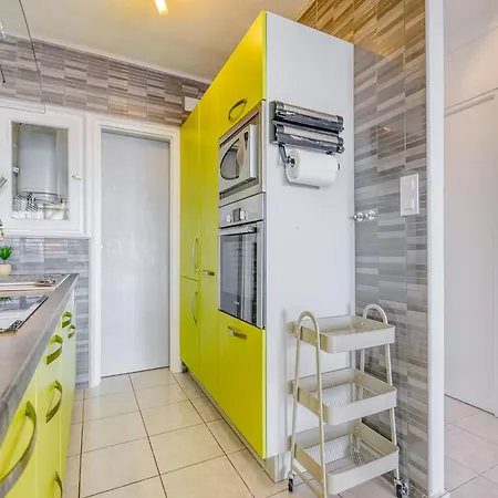 With Barbecque Apartment