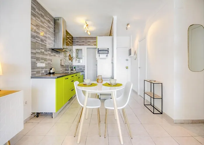 Apartment In By The Waterfront